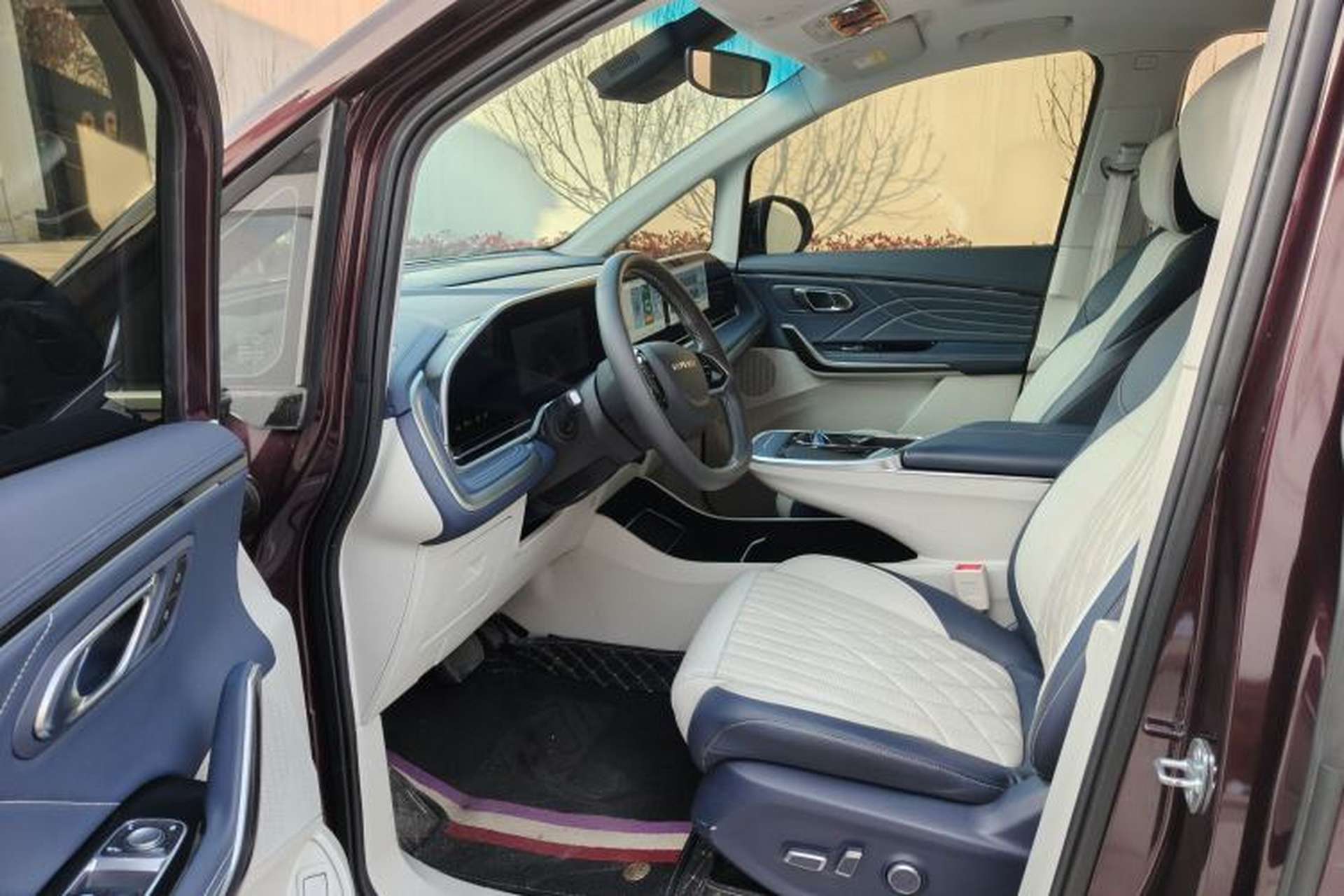 Used SAIC MAXUS G90 2023 2.0T Xingyun 7-Seater Version Left Front Seat