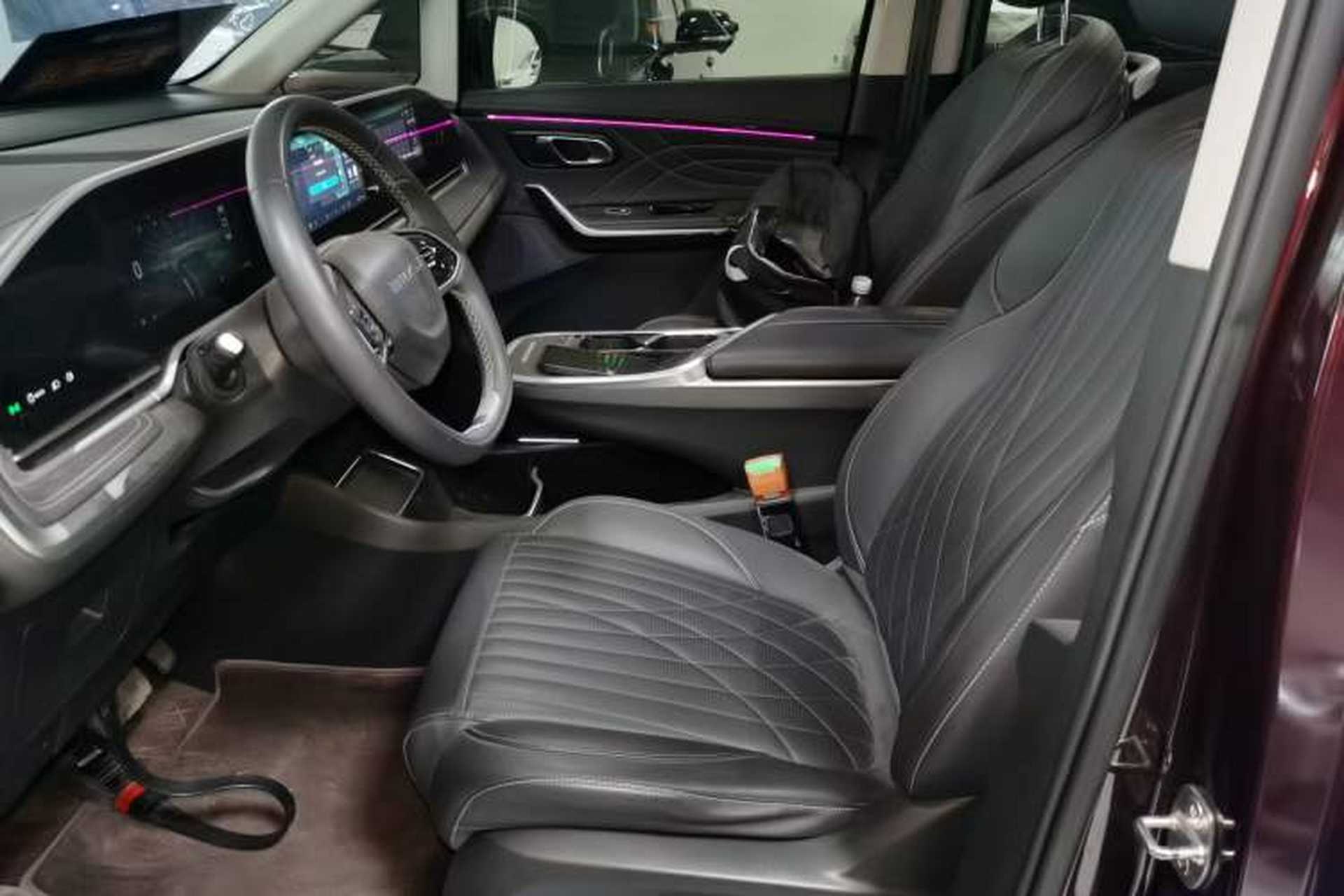 Used SAIC MAXUS G90 2023 2.0T Xingyun 7-Seater Version Left Front Seat