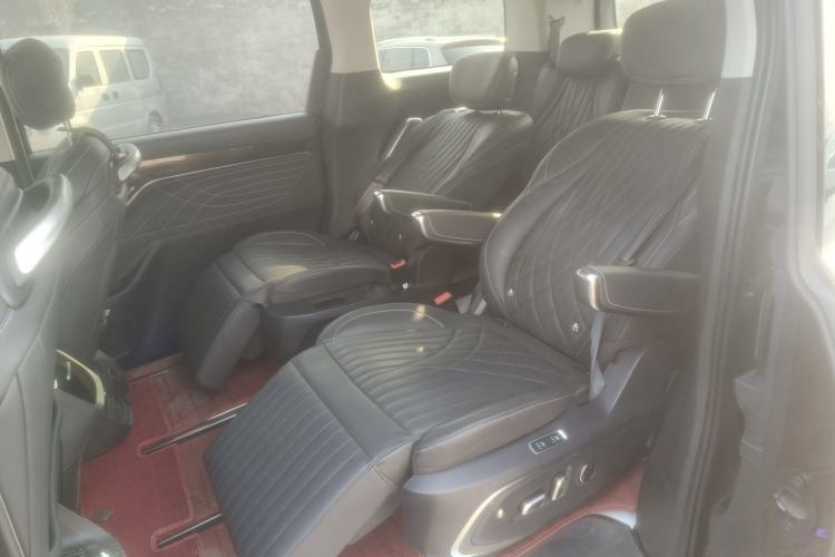 Used SAIC MAXUS G90 2023 2.0T Galaxy Seven-Seater Edition Left Rear Seat