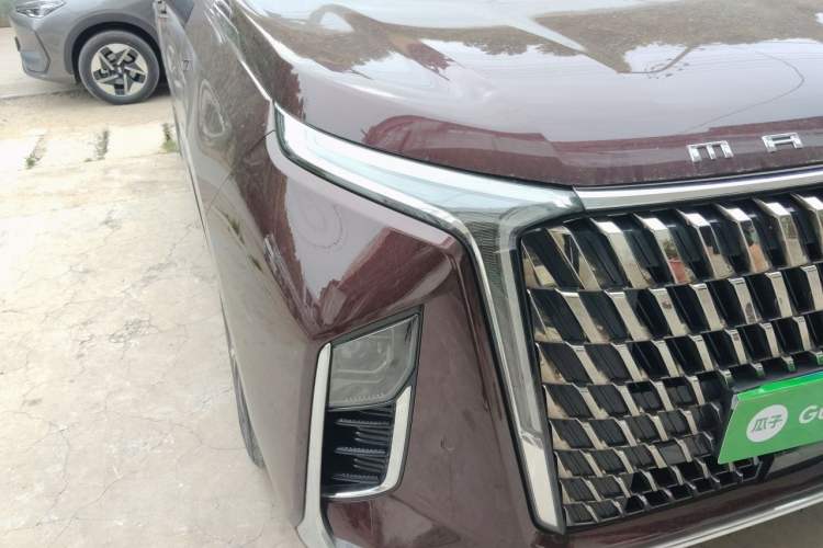Used SAIC MAXUS G90 2023 2.0T Starry Seven-Seater Right Front Headlight
