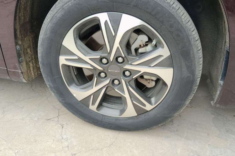 Used SAIC MAXUS G90 2023 2.0T Starry Seven-Seater Right Front Wheel Hub