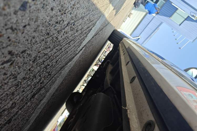 Used SAIC MAXUS G90 2023 2.0T Xingyun 7-Seater Version Chassis Rear Left