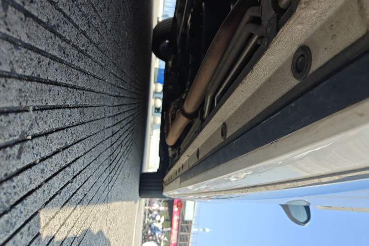 Used SAIC MAXUS G90 2023 2.0T Xingyun 7-Seater Version Chassis Rear Right