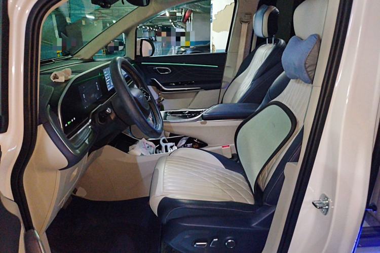 Used SAIC MAXUS G90 2023 2.0T Xingyun 7-Seater Version Left Front Seat
