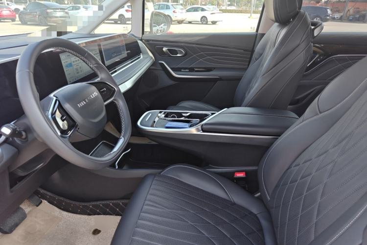 Used SAIC MAXUS G90 2023 2.0T Xingyun 7-Seater Version Left Front Seat