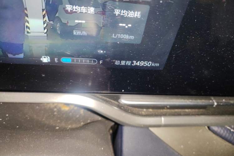 Used SAIC MAXUS G90 2023 2.0T Xingyun 7-Seater Version Odometer Close Up