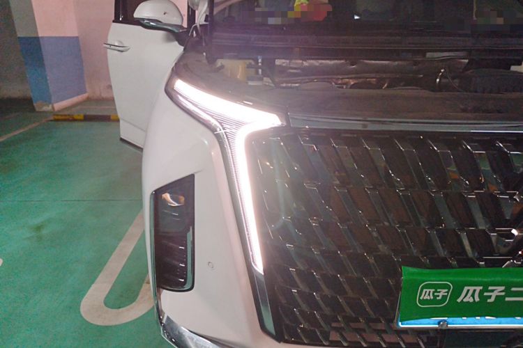 Used SAIC MAXUS G90 2023 2.0T Xingyun 7-Seater Version Right Front Headlight