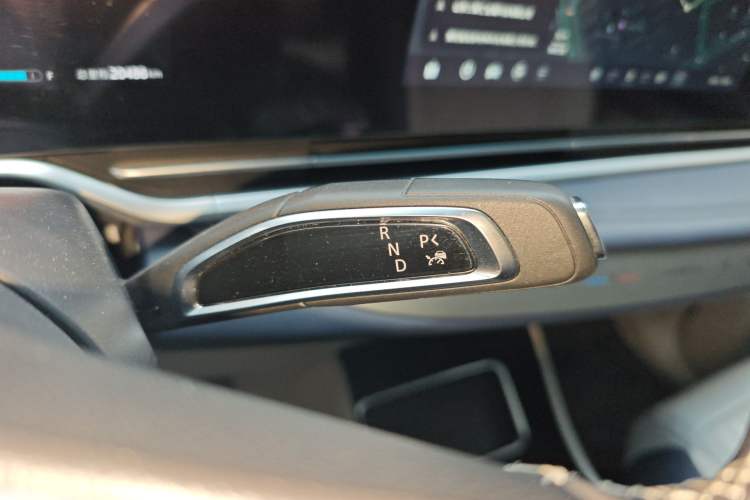 Used SAIC MAXUS G90 2024 2.0T Xingyun Seven-Seater Version Gear Lever