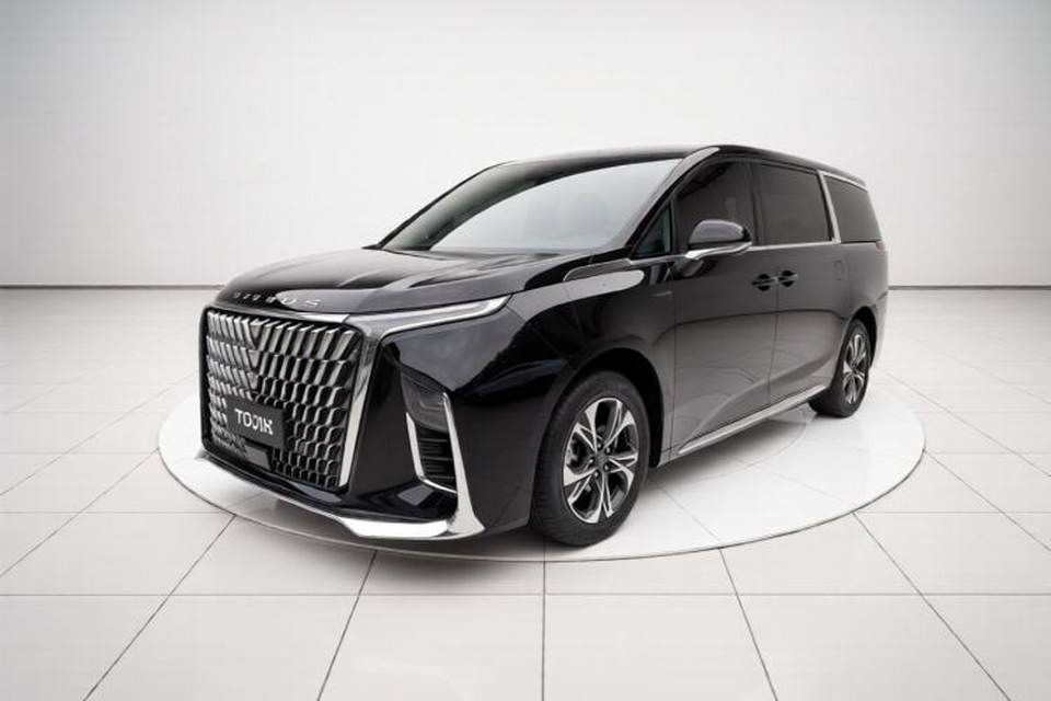 SAIC MAXUS G90 2024