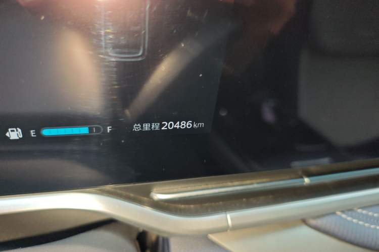 Used SAIC MAXUS G90 2024 2.0T Xingyun Seven-Seater Version Odometer Close Up
