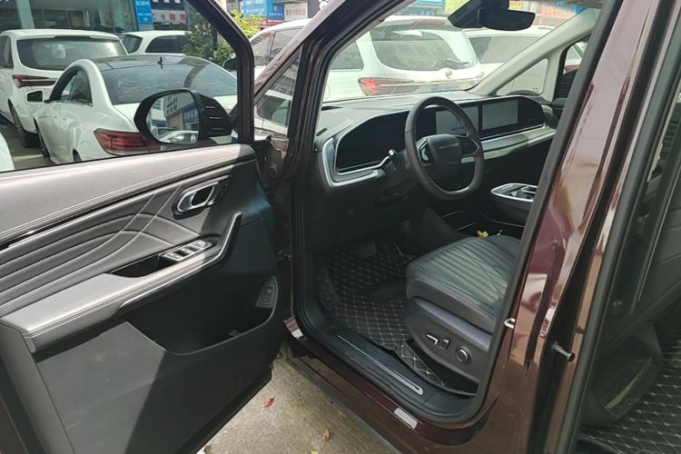 Used SAIC MAXUS G90 2024 2.0T Xinghan Seven-Seater Version Driver Seat