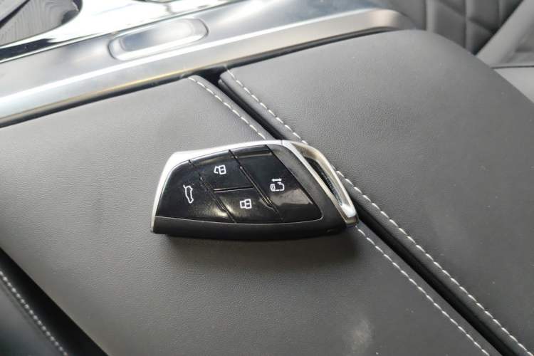 Used SAIC MAXUS G90 2024 2.0T Starlight Seven-Seater Vehicle Key