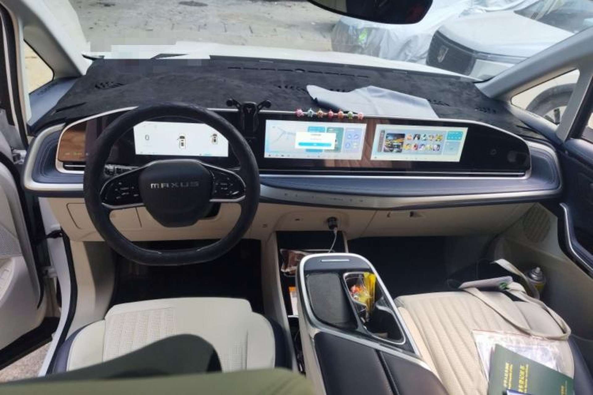 Used SAIC MAXUS G90 2024 2.0T Xingyun Seven-Seater Version Interior 2