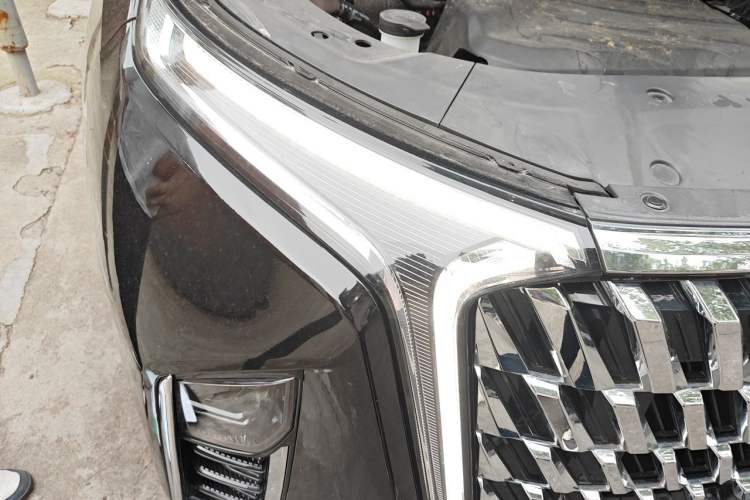 Used SAIC MAXUS G90 2025 2.0T Starlight Seven-Seater Right Front Headlight