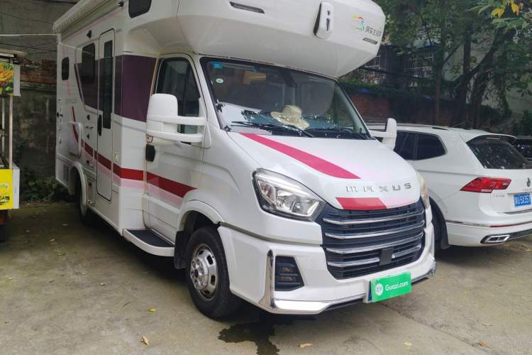 Used SAIC MAXUS H90 RV  Front Right 45 Deg