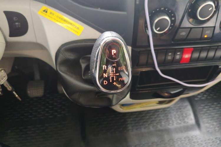 Used SAIC MAXUS H90 RV  Gear Lever