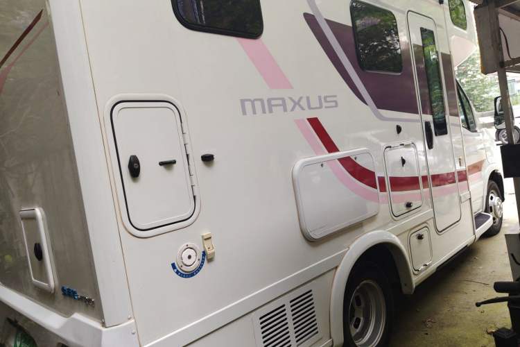 Used SAIC MAXUS H90 RV  Rear Right 45 Deg