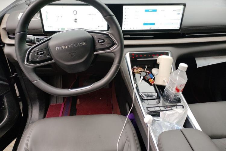 Used SAIC MAXUS G50 PHEV 2025 Flagship Edition Center Console