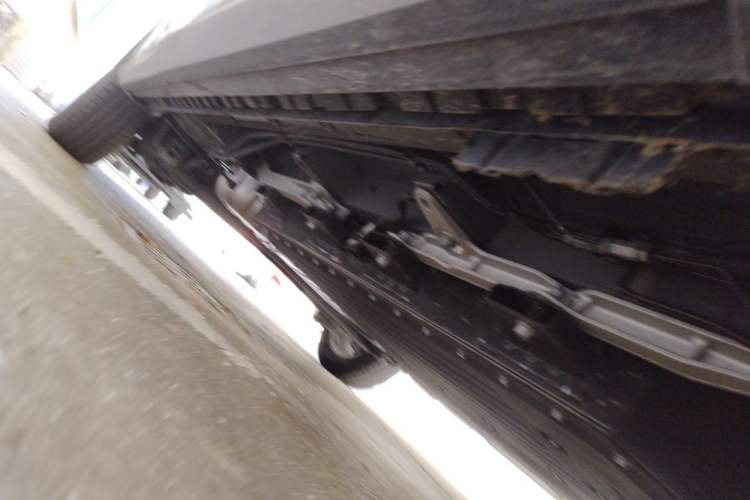 Used SAIC MAXUS G50 PHEV 2025 Leading Edition Chassis Front Right