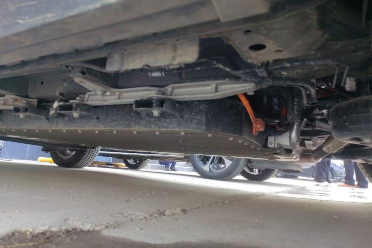 Used SAIC MAXUS G50 PHEV 2025 Leading Edition Chassis Front Right