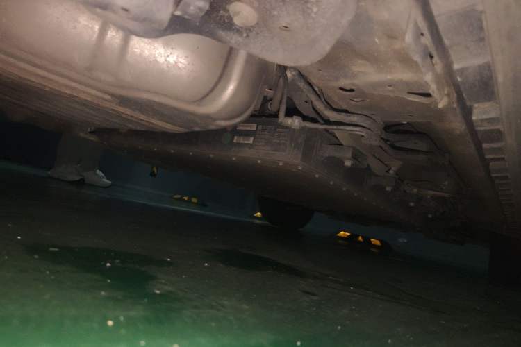 Used SAIC MAXUS G50 PHEV 2025 Flagship Edition Chassis Rear Right