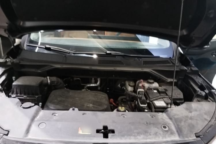 Used SAIC MAXUS G50 PHEV 2025 Leading Edition Engine Bay