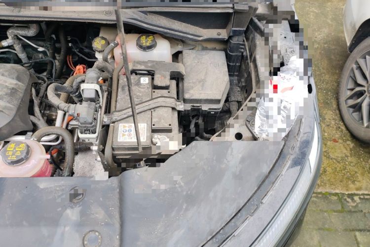 Used SAIC MAXUS G50 PHEV 2025 Flagship Edition Engine Bay Left