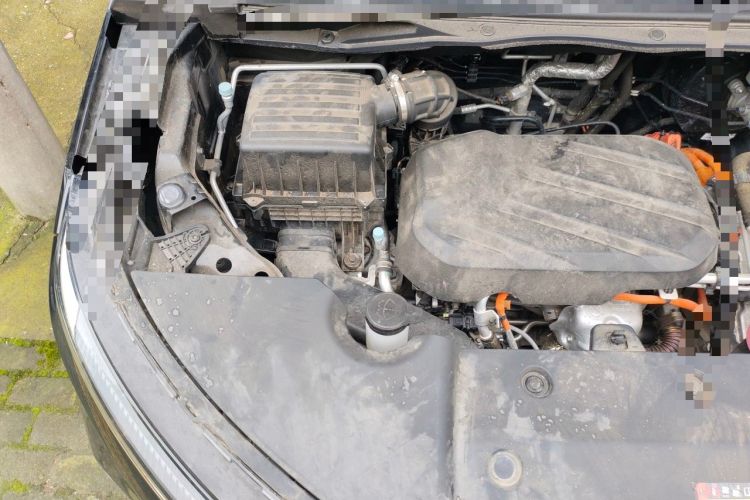 Used SAIC MAXUS G50 PHEV 2025 Flagship Edition Engine Bay Right