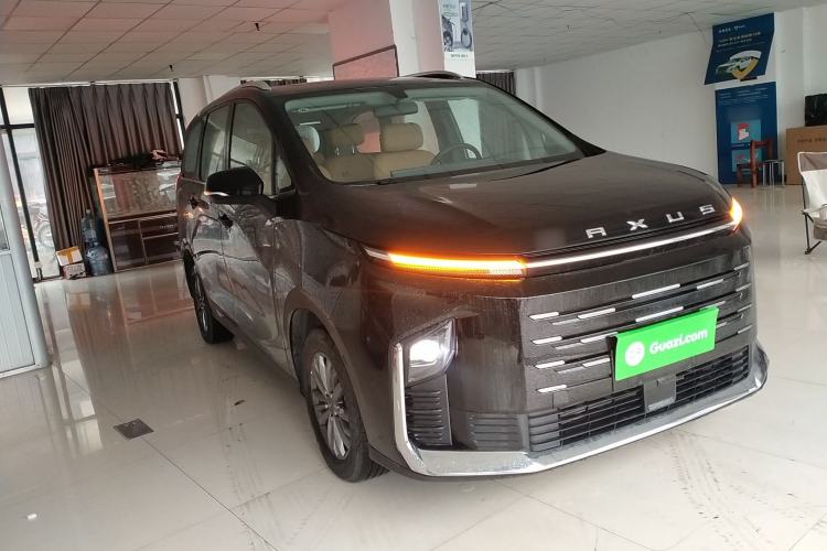 Used SAIC MAXUS G50 PHEV 2025 Leading Edition Exterior 2