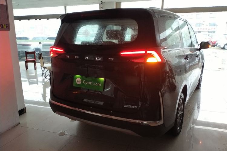 Used SAIC MAXUS G50 PHEV 2025 Leading Edition Exterior 5