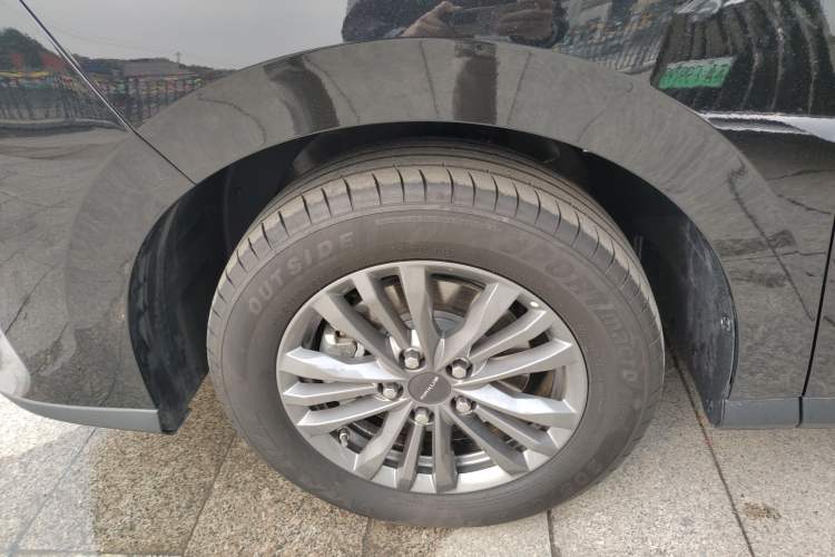 Used SAIC MAXUS G50 PHEV 2025 Leading Edition Exterior 7
