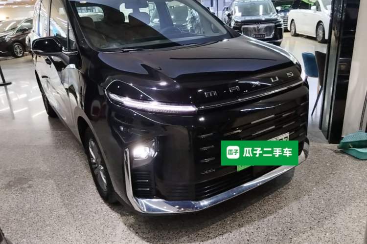 Used SAIC MAXUS G50 PHEV 2025 Leading Edition Front Right 45 Deg