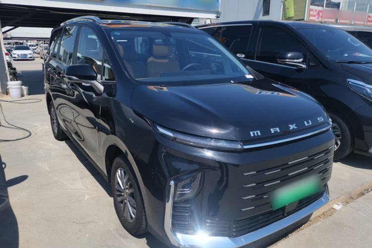 Used SAIC MAXUS G50 PHEV 2025 Leading Edition Front Right 45 Deg