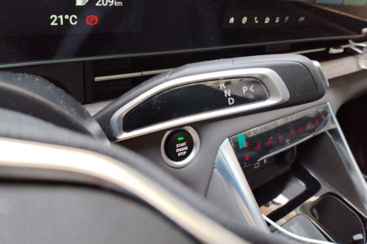 Used SAIC MAXUS G50 PHEV 2025 Leading Edition Gear Lever