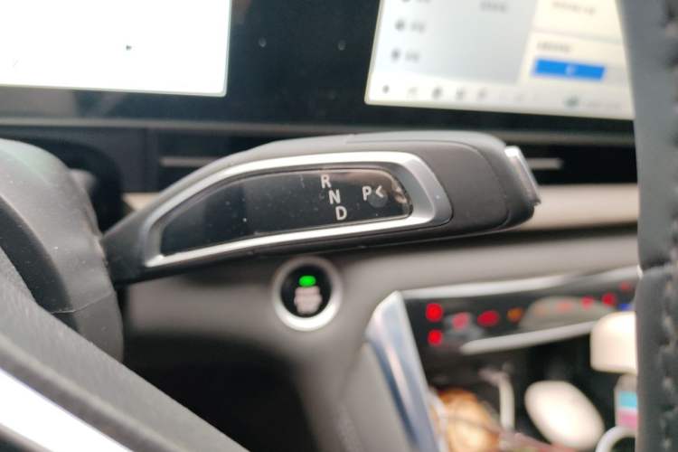 Used SAIC MAXUS G50 PHEV 2025 Flagship Edition Gear Lever