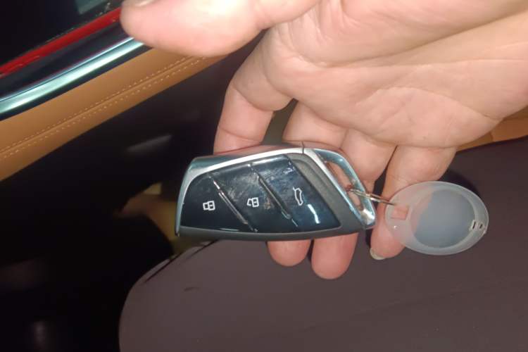 Used SAIC MAXUS G50 PHEV 2025 Leading Edition Interior 1