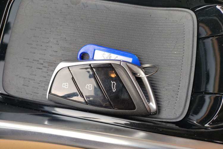 Used SAIC MAXUS G50 PHEV 2025 Leading Edition Interior 1