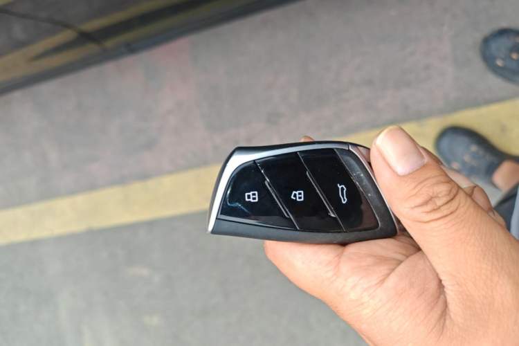 Used SAIC MAXUS G50 PHEV 2025 Leading Edition Interior 1