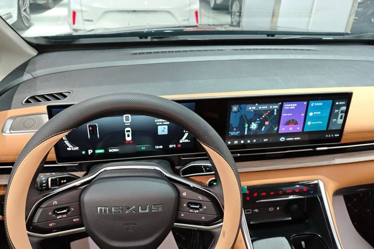 Used SAIC MAXUS G50 PHEV 2025 Flagship Edition Interior 2