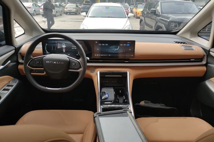 Used SAIC MAXUS G50 PHEV 2025 Leading Edition Interior 2