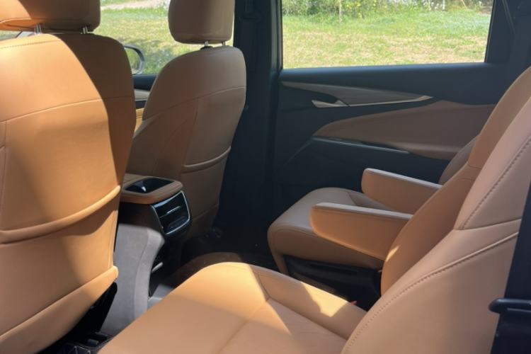 Used SAIC MAXUS G50 PHEV 2025 Leading Edition Interior 3