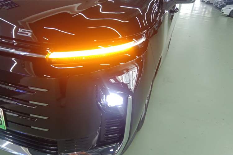 Used SAIC MAXUS G50 PHEV 2025 Leading Edition Left Front Headlight