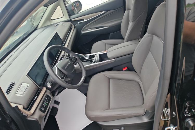Used SAIC MAXUS G50 PHEV 2025 Leading Edition Left Front Seat