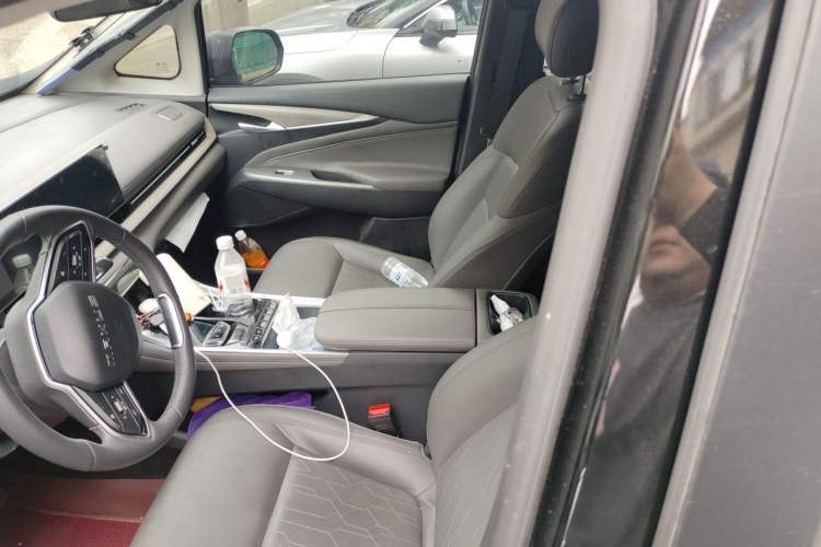Used SAIC MAXUS G50 PHEV 2025 Flagship Edition Left Front Seat