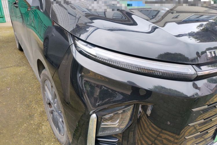 Used SAIC MAXUS G50 PHEV 2025 Flagship Edition Right Front Headlight