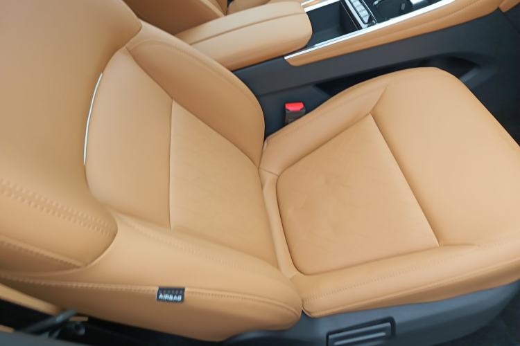 Used SAIC MAXUS G50 PHEV 2025 Leading Edition Right Front Seat