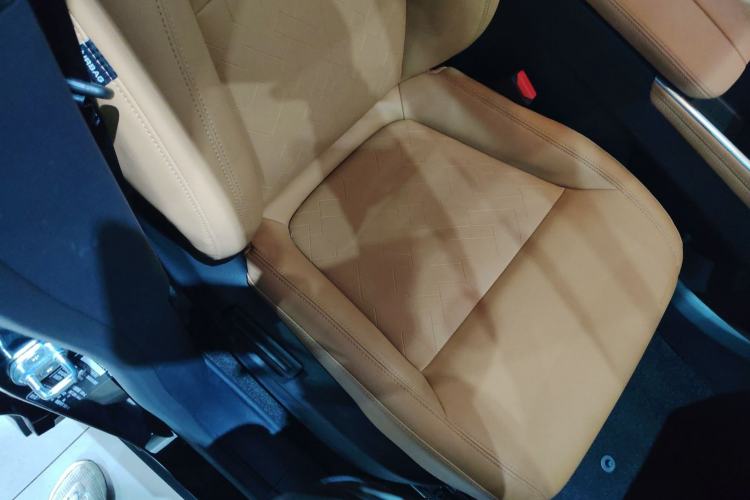 Used SAIC MAXUS G50 PHEV 2025 Revised Navigation Edition Right Front Seat