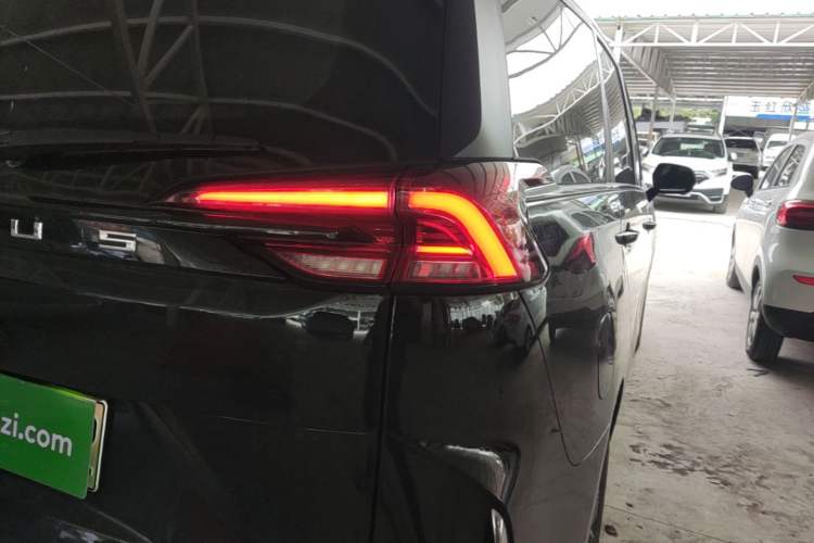 Used SAIC MAXUS G50 PHEV 2025 Flagship Edition Right Rear Taillight