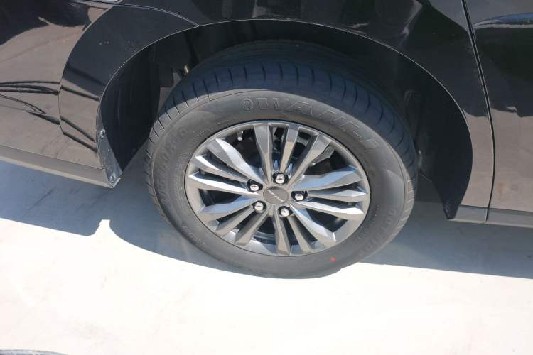 Used SAIC MAXUS G50 PHEV 2025 Leading Edition Right Rear Wheel Hub