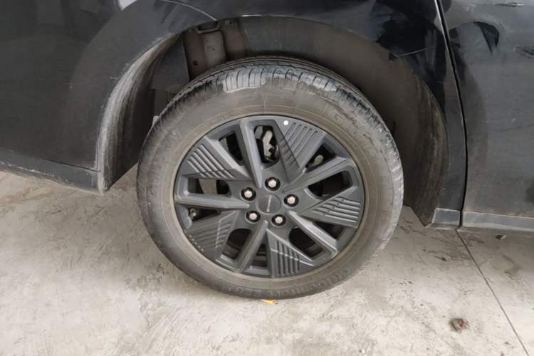 Used SAIC MAXUS G50 PHEV 2025 Flagship Edition Right Rear Wheel Hub